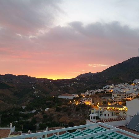 Apartamentos Alma Y Lola Фрихилиана Экстерьер фото